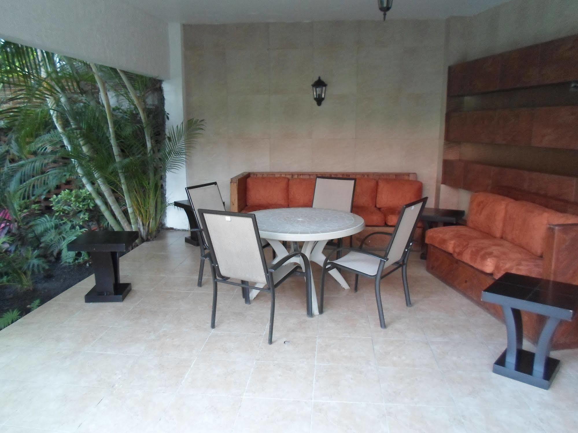 Finca Chipitlan Hotel Cuernavaca Buitenkant foto